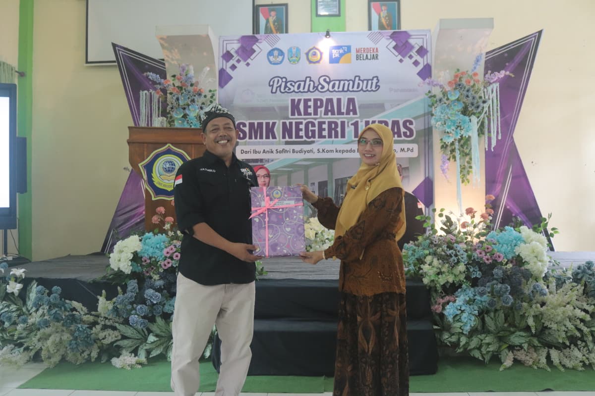 Pisah Sambut Kepala Sekolah SMKN 1 Kras